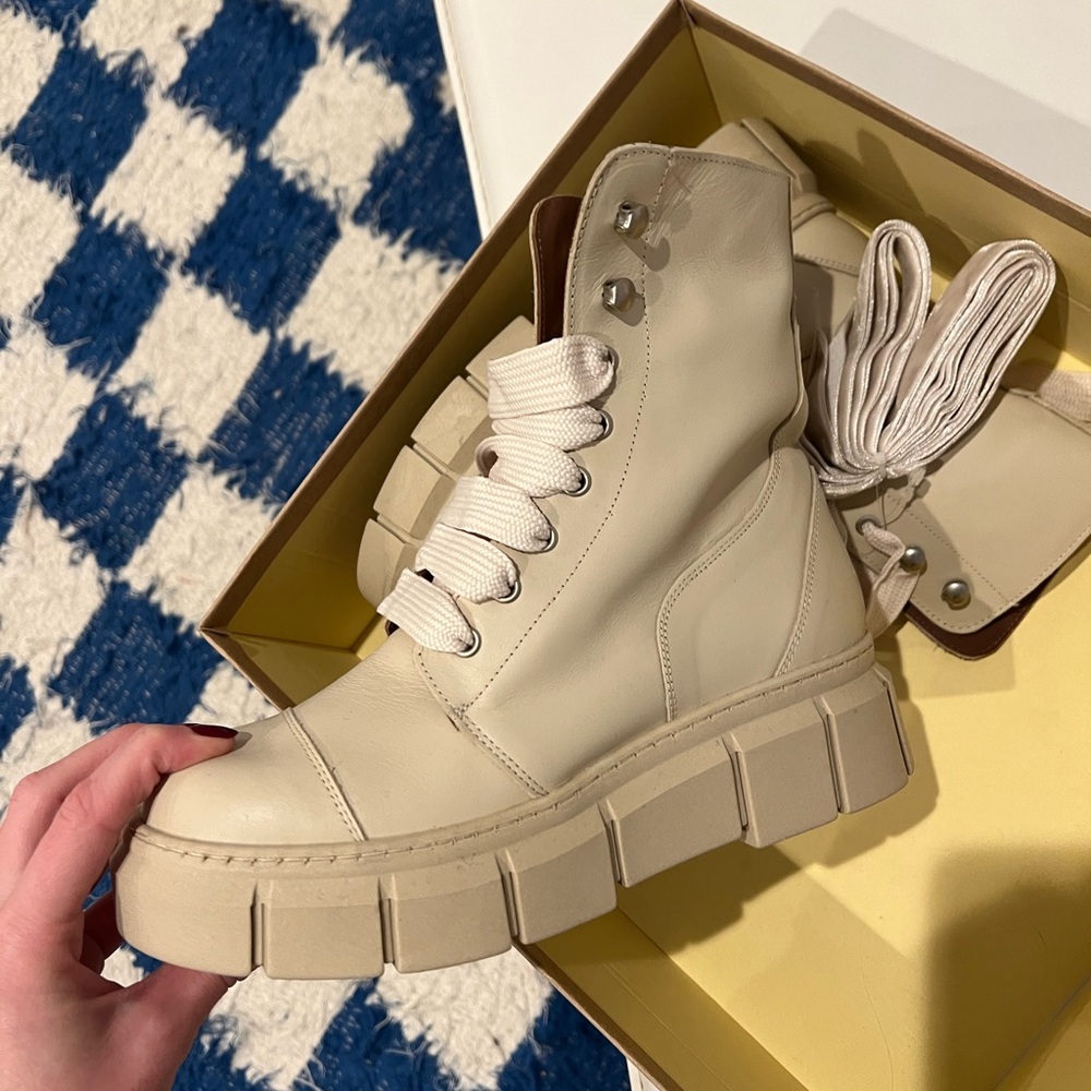 COPY - COPY - Alohas Cream Leather Can Can Ankle Boot